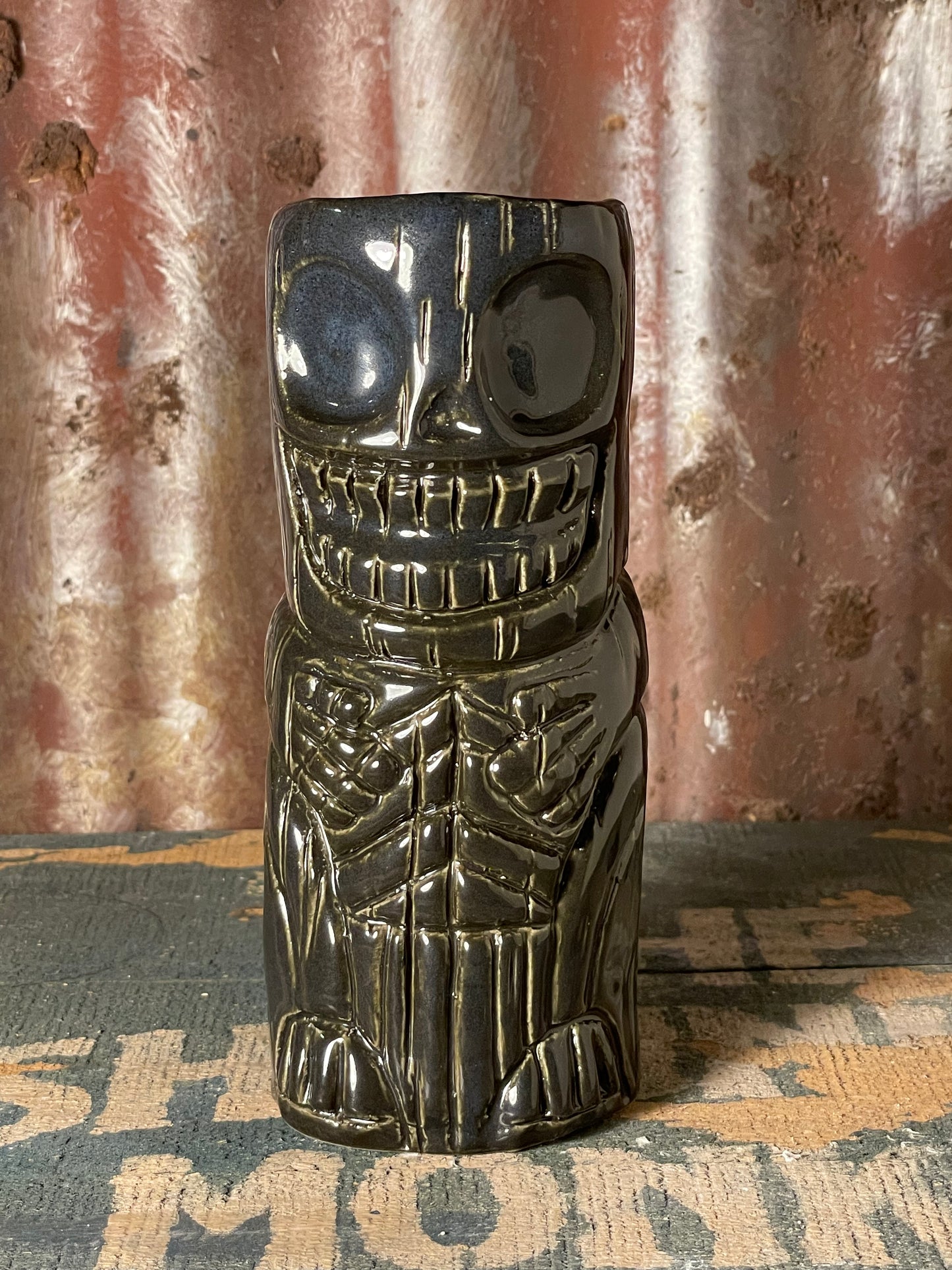 Skelly Tiki Totem